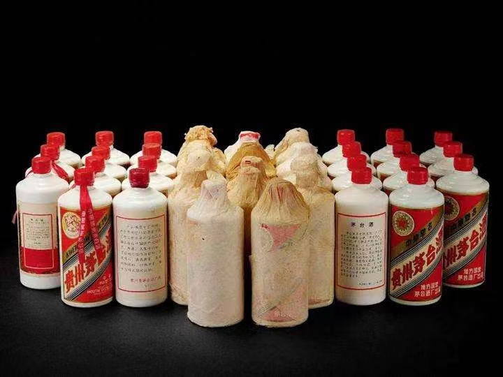 新兴镇日照岚山回收酒价格哪里回收(附近上门回收茅台酒）?